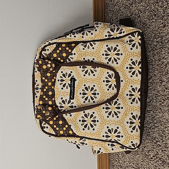 Petunia Pickle Bottom Convertible Backpack Bag - Picture 1 of 8